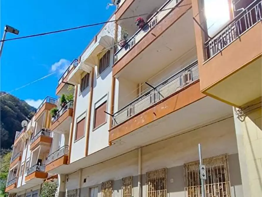 Immagine 3 di Appartamento in vendita  a Messina