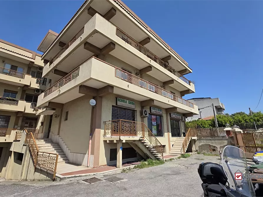Immagine 4 di Appartamento in vendita  a Messina