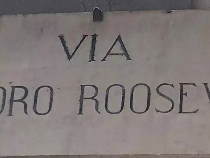 Immagine 4 di Appartamento in vendita  16 a Messina