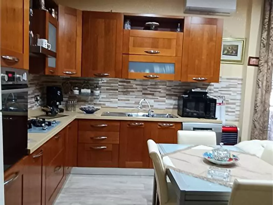 Immagine 2 di Appartamento in vendita  a Messina