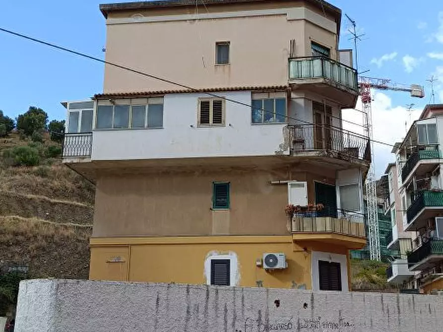 Immagine 2 di Appartamento in vendita  a Messina