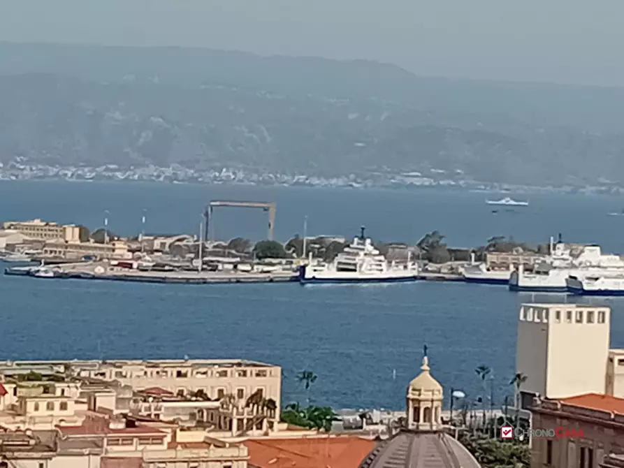 Immagine 2 di Attico in vendita  a Messina