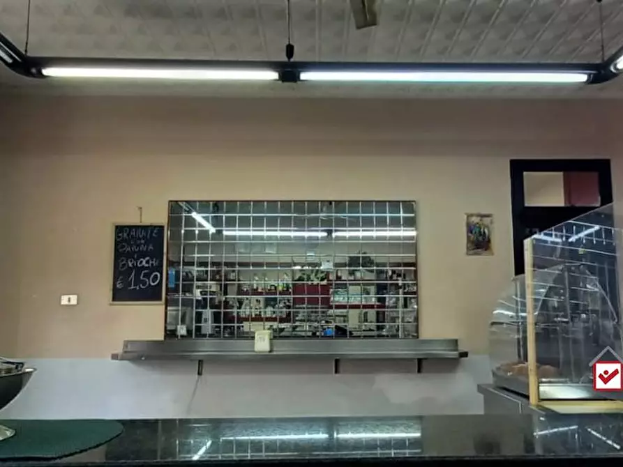 Immagine 4 di Licenza in vendita  a Messina