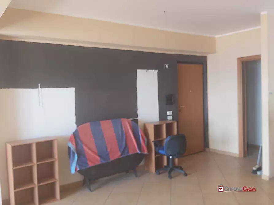 Immagine 4 di Garage in vendita  a Messina