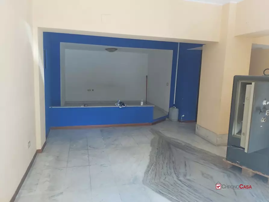 Immagine 4 di Negozio in vendita  a Messina