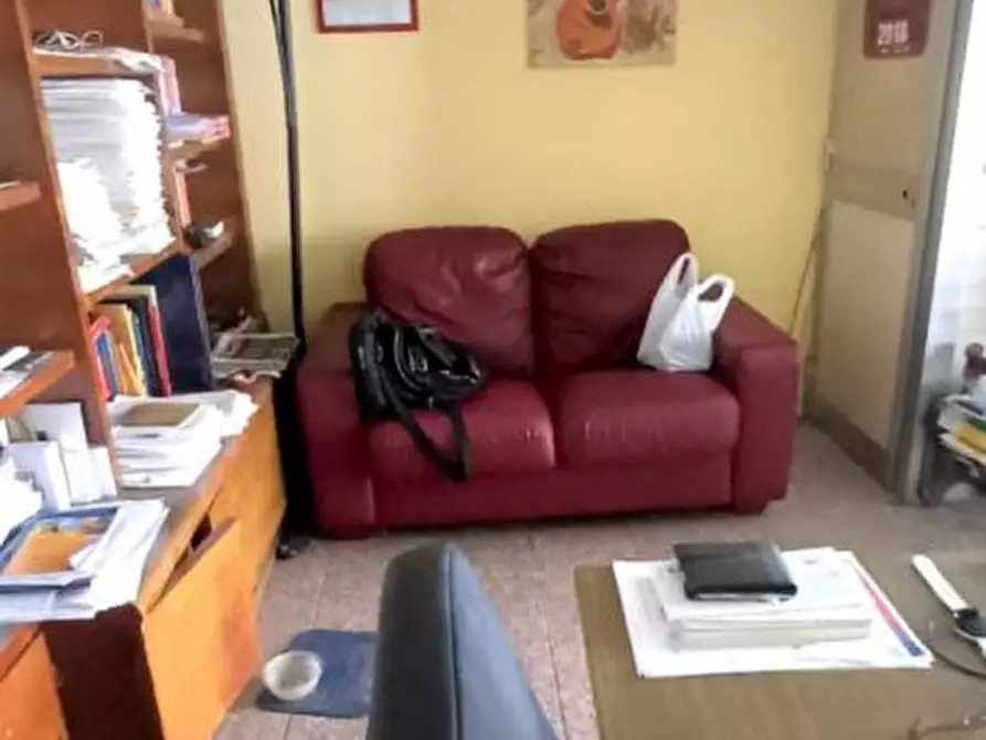 Immagine 4 di Negozio in vendita  20 a Messina