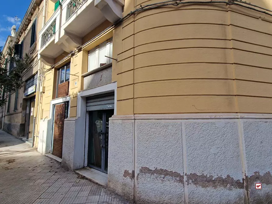 Immagine 3 di Negozio in vendita  a Messina