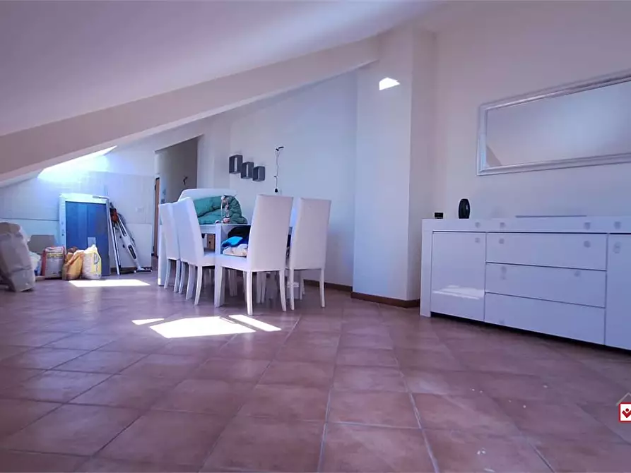 Immagine 9 di Magazzino in affitto  a Messina