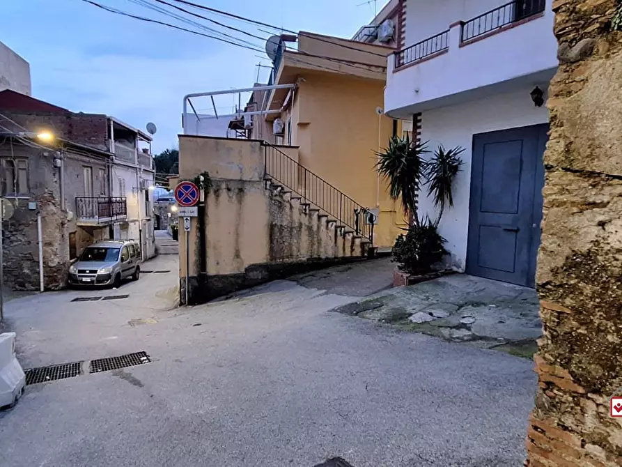 Immagine 5 di Magazzino in vendita  a Messina