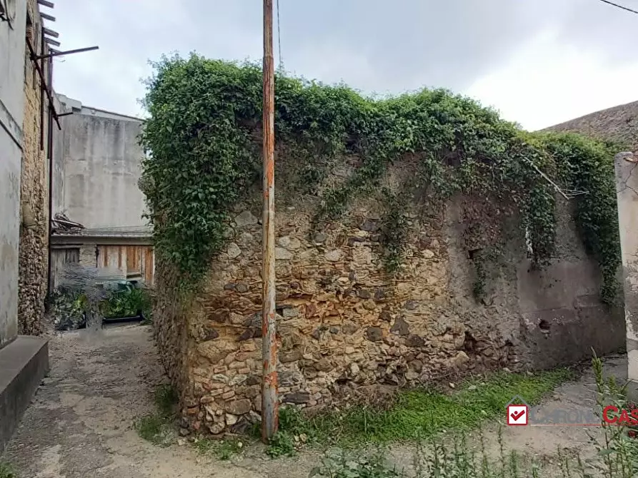 Immagine 5 di Rustico / casale in vendita  a Messina