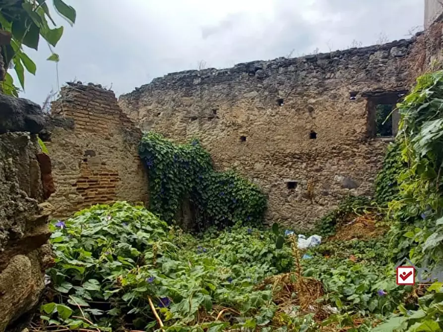 Immagine 1 di Rustico / casale in vendita  a Messina