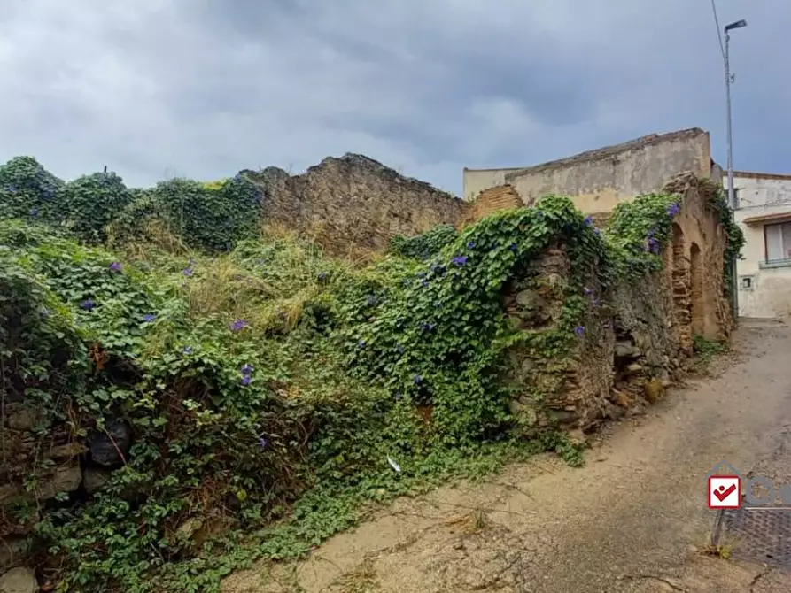 Immagine 6 di Rustico / casale in vendita  a Messina