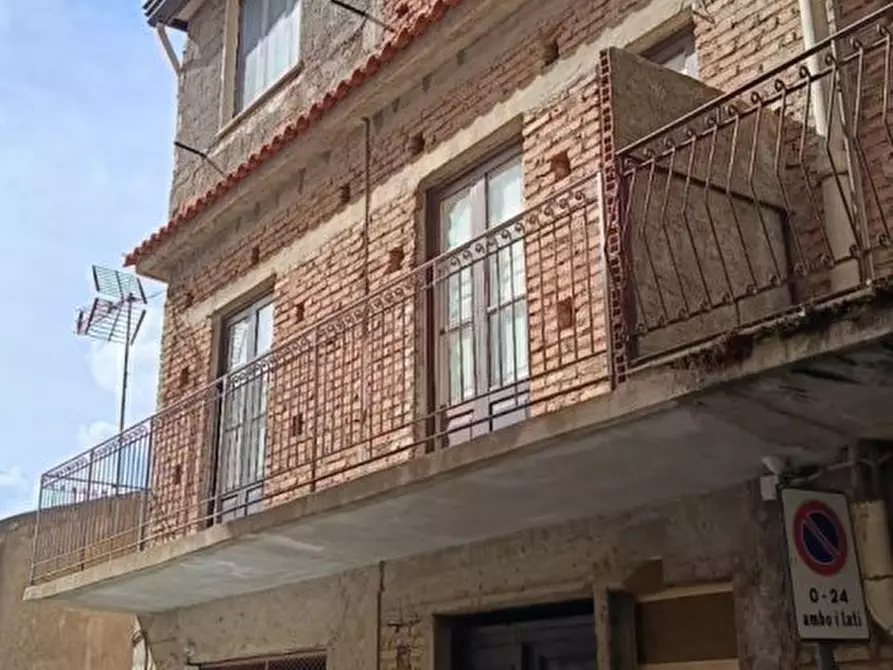 Immagine 2 di Appartamento in vendita  a Ali' Terme