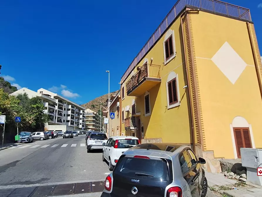 Immagine 4 di Appartamento in vendita  a Messina