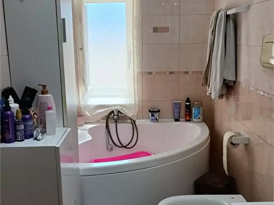 Immagine 2 di Casa semindipendente in vendita  a Messina