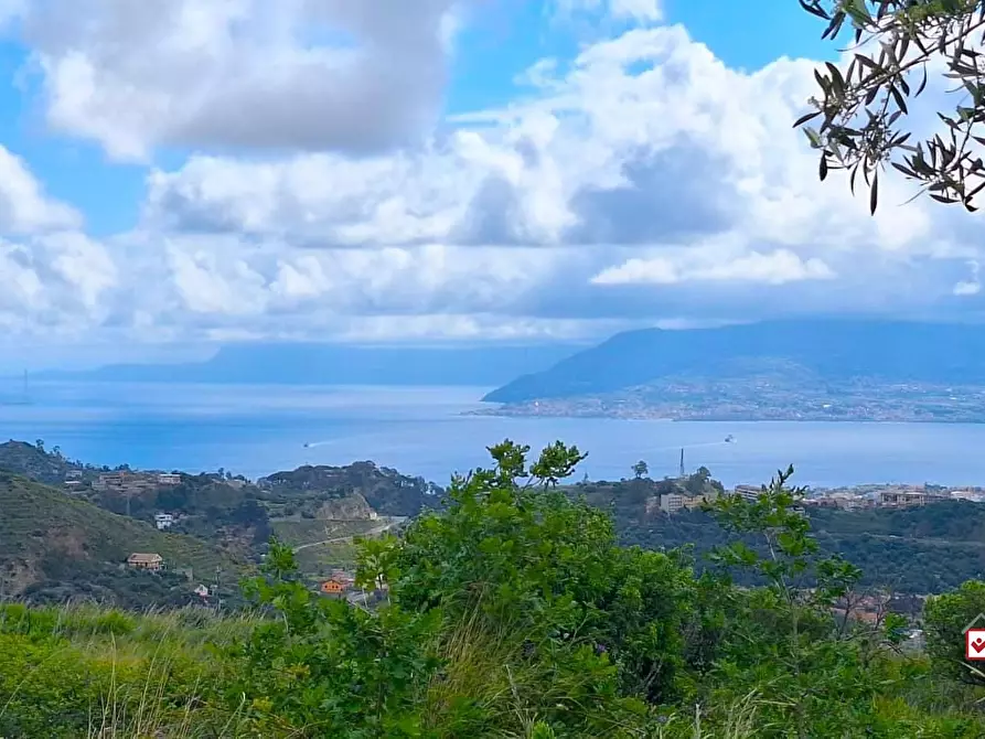 Immagine 1 di Terreno edificabile in vendita  a Messina