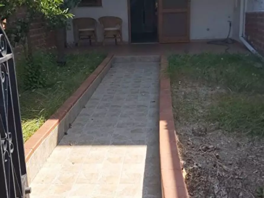 Immagine 10 di Villetta a schiera in vendita  a Furnari