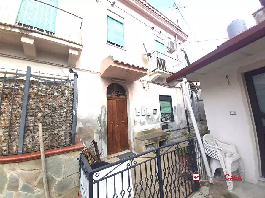 Immagine 1 di Villa in vendita  a Messina