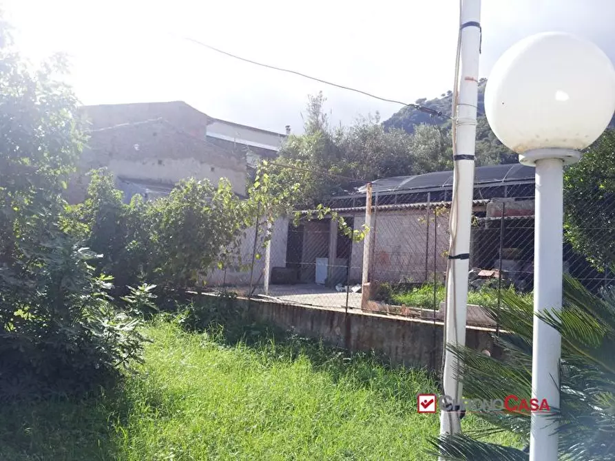 Immagine 3 di Villa in vendita  a Messina