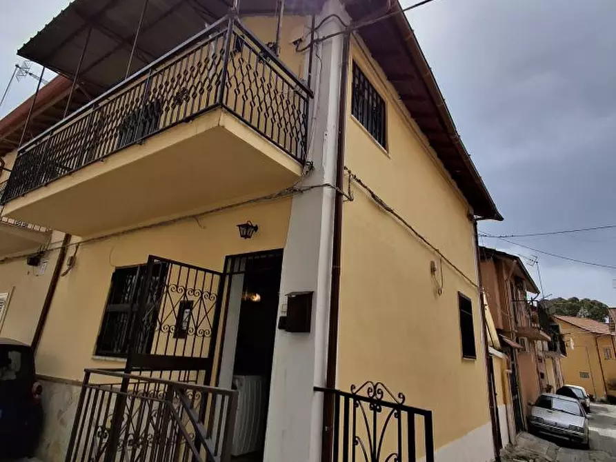 Immagine 3 di Villa in vendita  5 a Messina