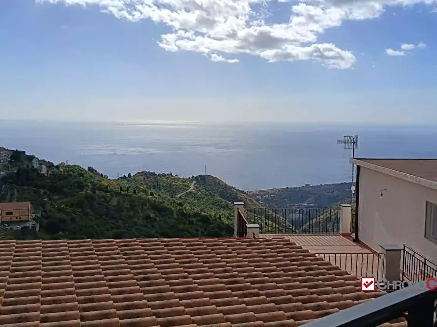 Immagine 3 di Villa in vendita  a Ali' Terme