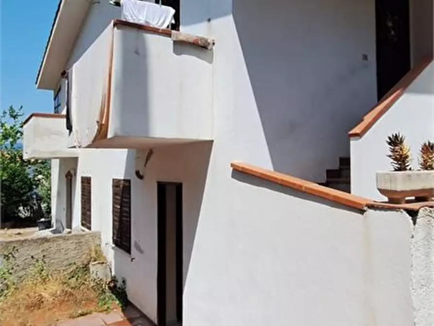 Immagine 1 di Villa in vendita  a Messina