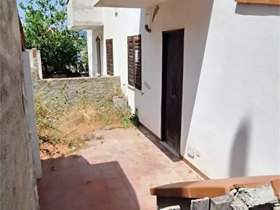 Immagine 5 di Villa in vendita  a Messina