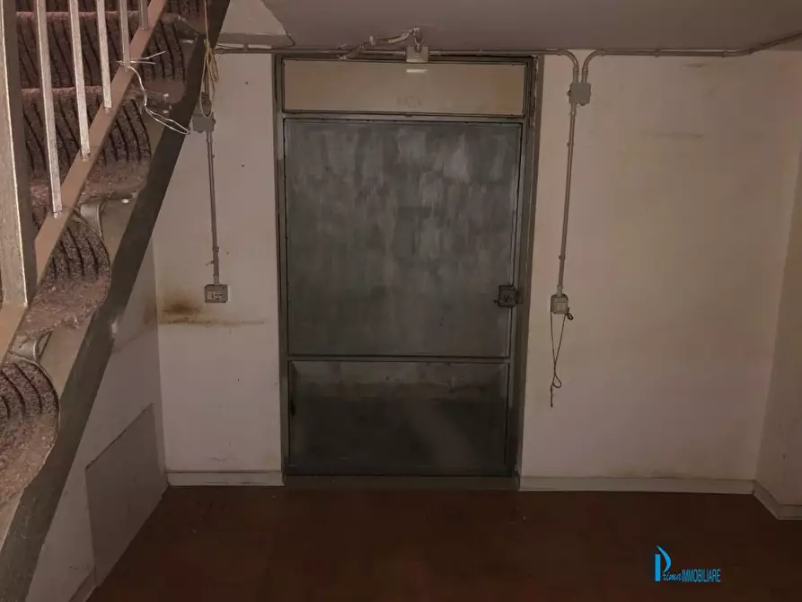 Immagine 7 di Negozio in affitto  a Terni