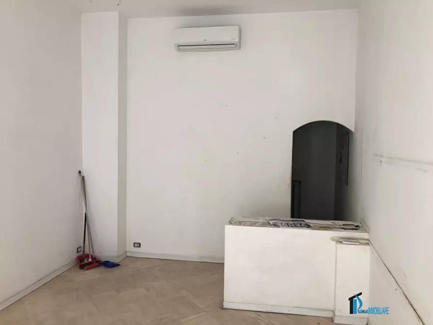 Immagine 2 di Negozio in affitto  a Terni