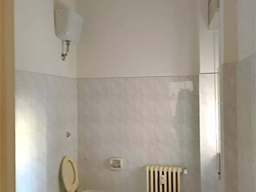 Immagine 2 di Ufficio in affitto  a Terni