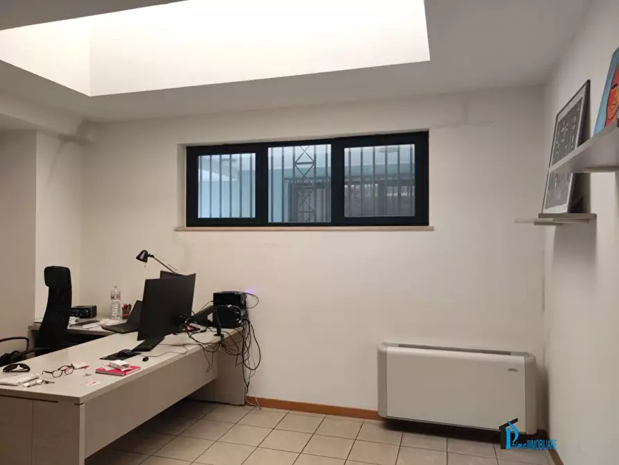 Immagine 5 di Ufficio in affitto  a Terni