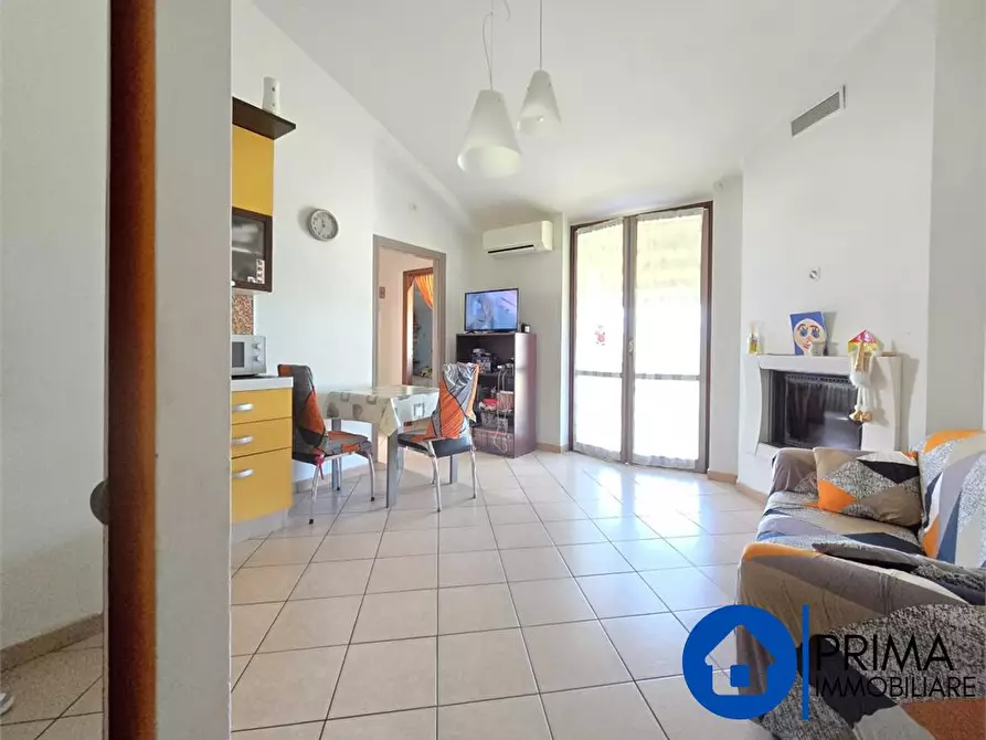 Immagine 3 di Appartamento in vendita  a Stroncone