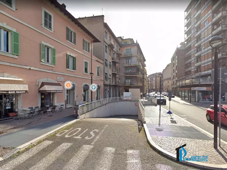 Immagine 9 di Garage in vendita  a Terni
