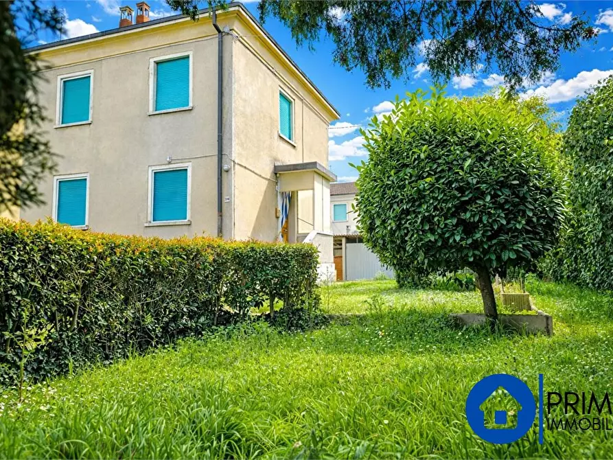 Immagine 1 di Casa semindipendente in vendita  a Terni