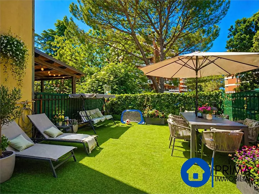 Immagine 1 di Villa in vendita  a Terni