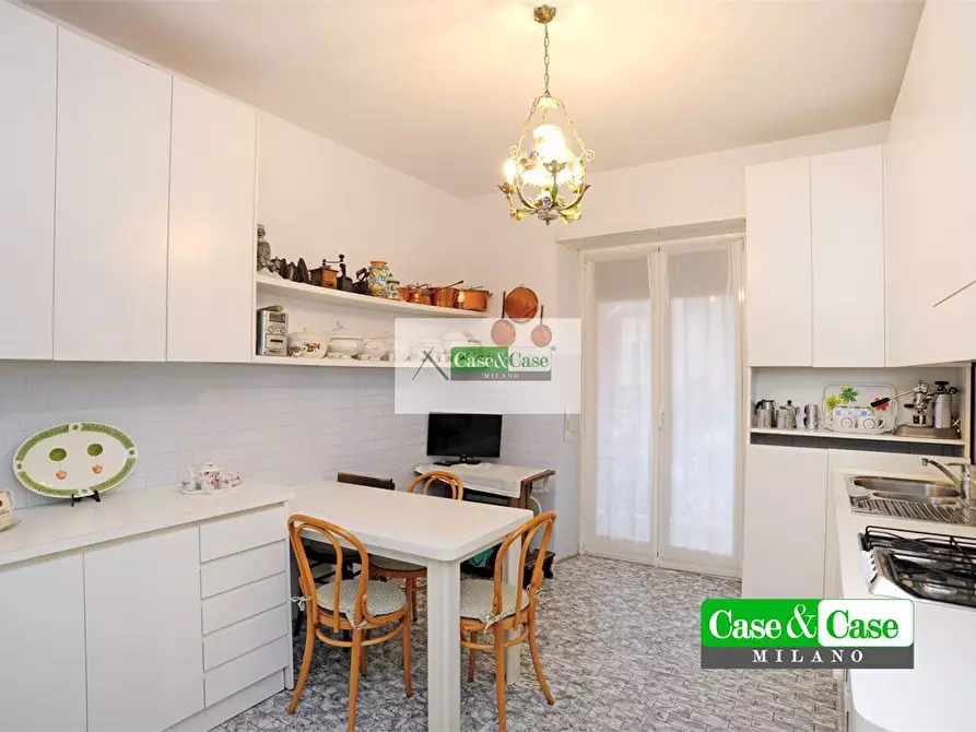 Immagine 10 di Appartamento in vendita  14 a Milano