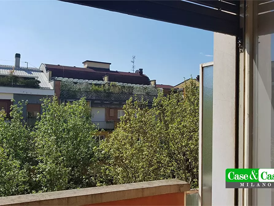 Immagine 3 di Appartamento in vendita  48 a Milano
