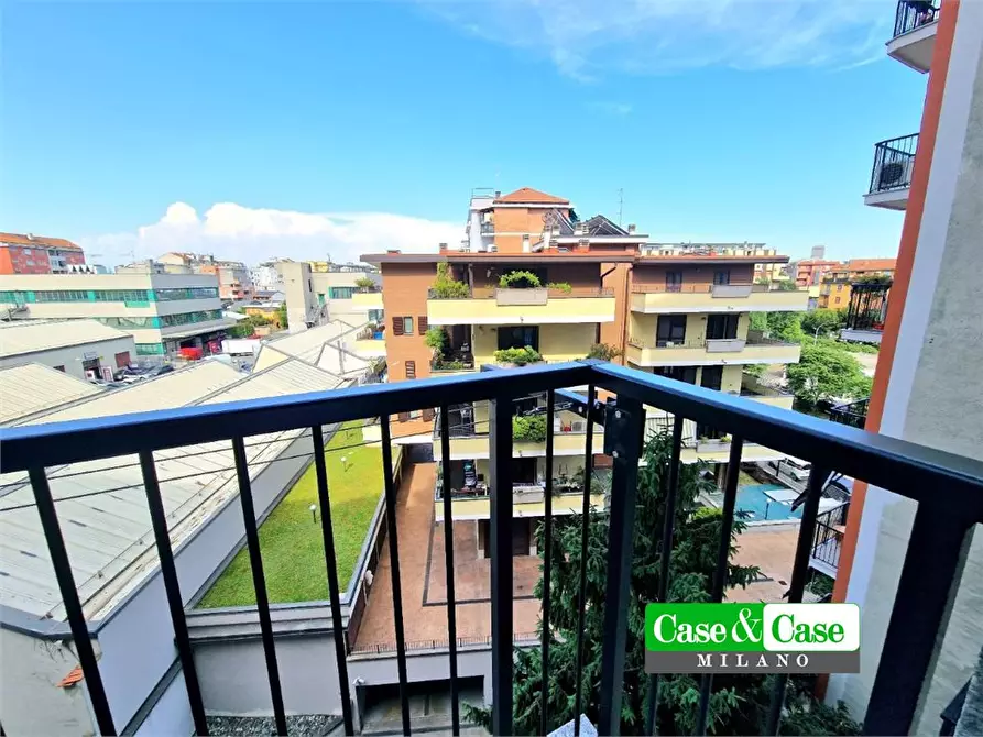 Immagine 9 di Appartamento in vendita  35 a Milano