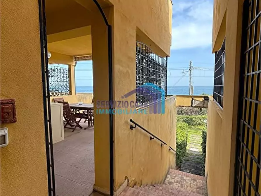 Immagine 2 di Appartamento in affitto  82 a Letojanni