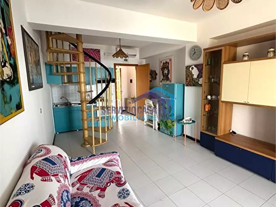 Immagine 10 di Appartamento in vendita  a Letojanni