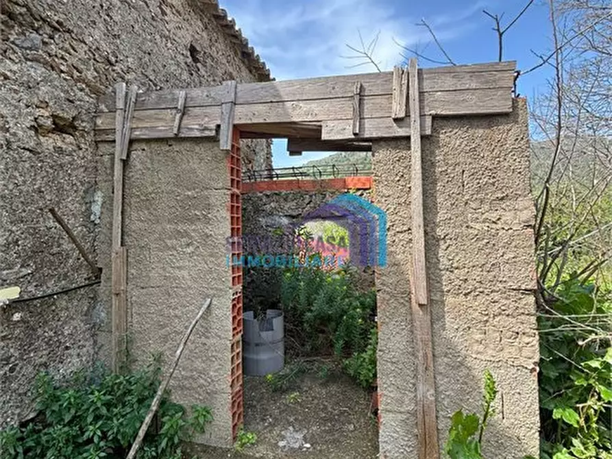 Immagine 6 di Terreno edificabile in vendita  a Fiumedinisi