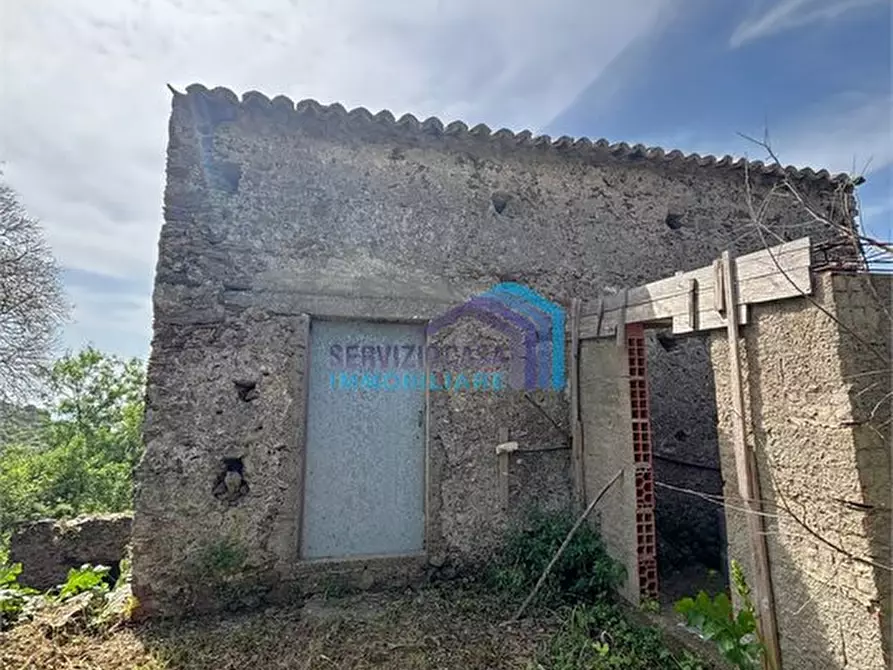 Immagine 4 di Terreno edificabile in vendita  a Fiumedinisi