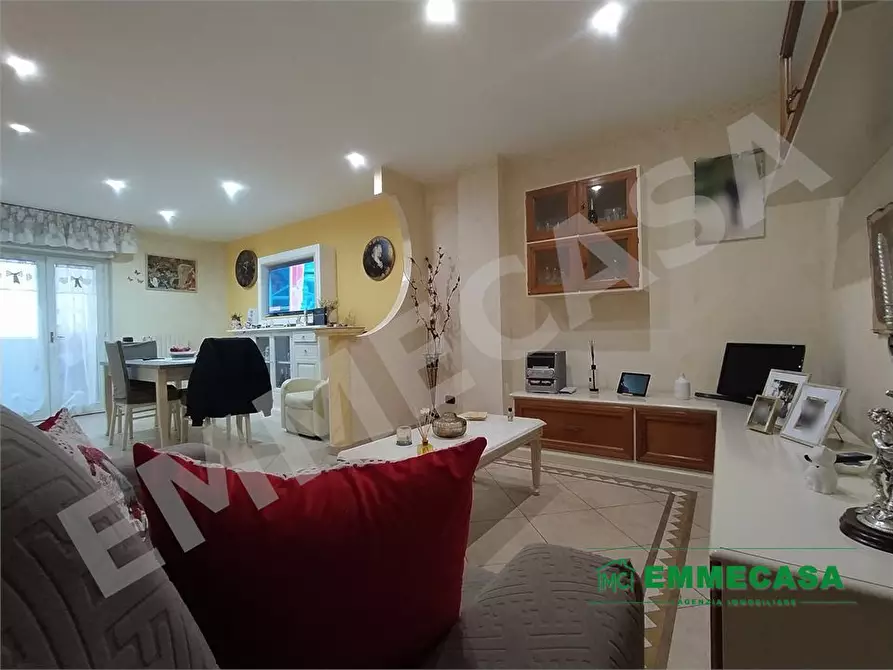 Immagine 8 di Appartamento in vendita  a Valenzano