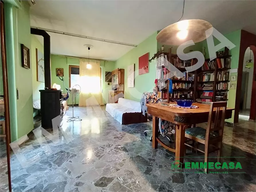 Immagine 3 di Appartamento in vendita  a Valenzano