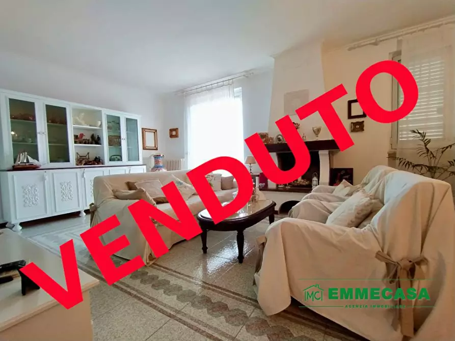Immagine 1 di Appartamento in vendita  a Valenzano