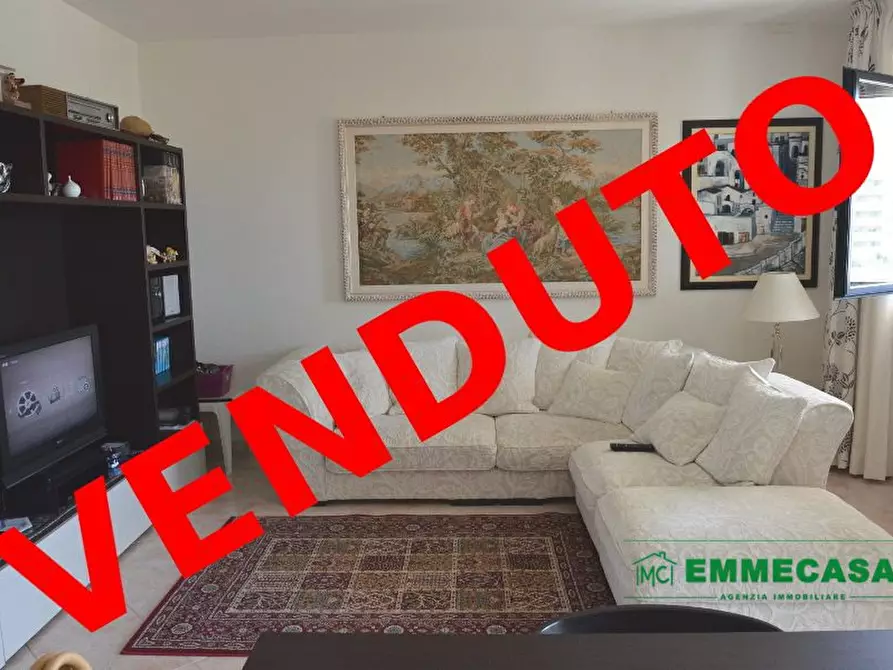 Immagine 1 di Appartamento in vendita  a Valenzano