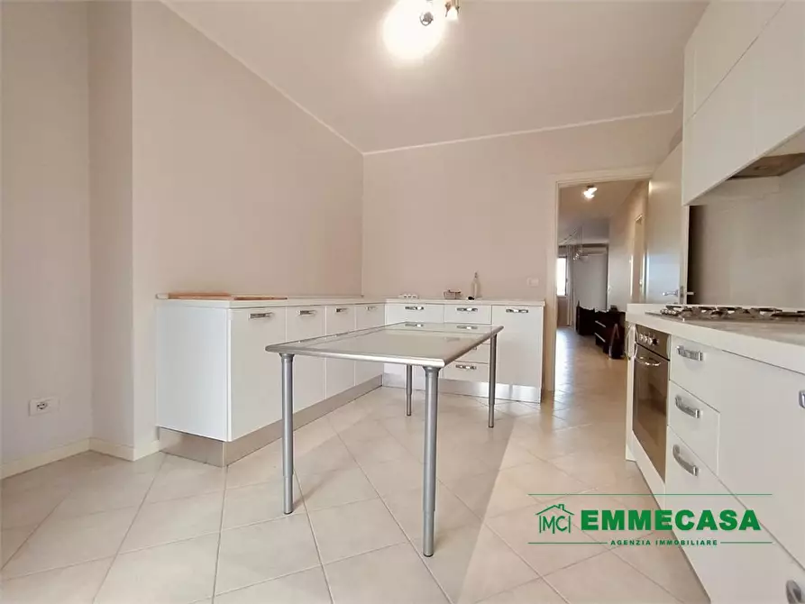 Immagine 5 di Appartamento in vendita  a Valenzano