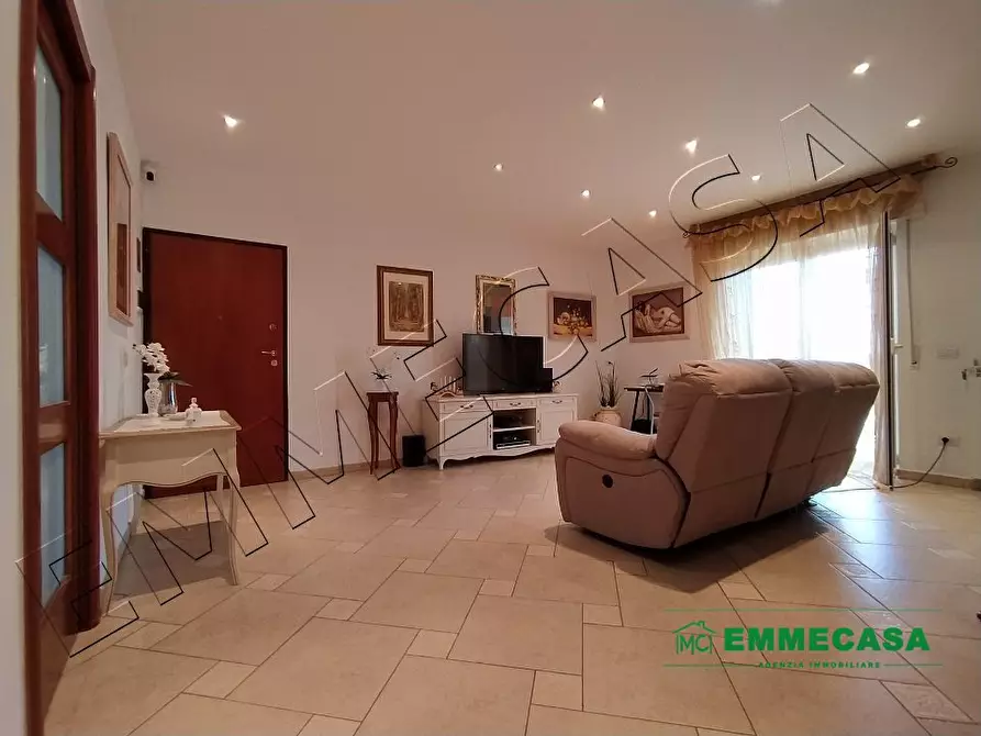 Immagine 2 di Appartamento in vendita  a Valenzano