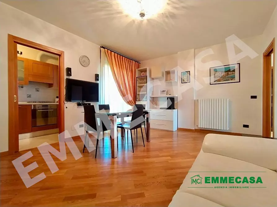 Immagine 3 di Appartamento in vendita  a Valenzano