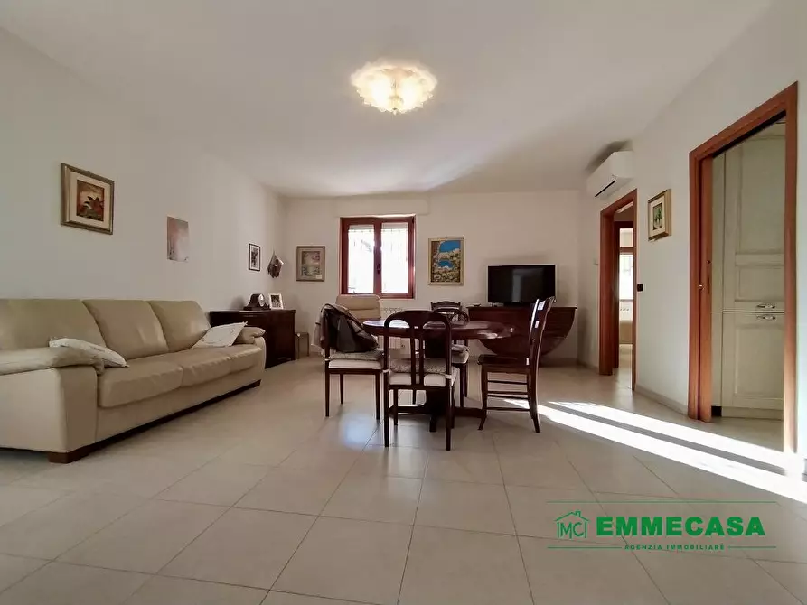 Immagine 3 di Appartamento in vendita  a Valenzano